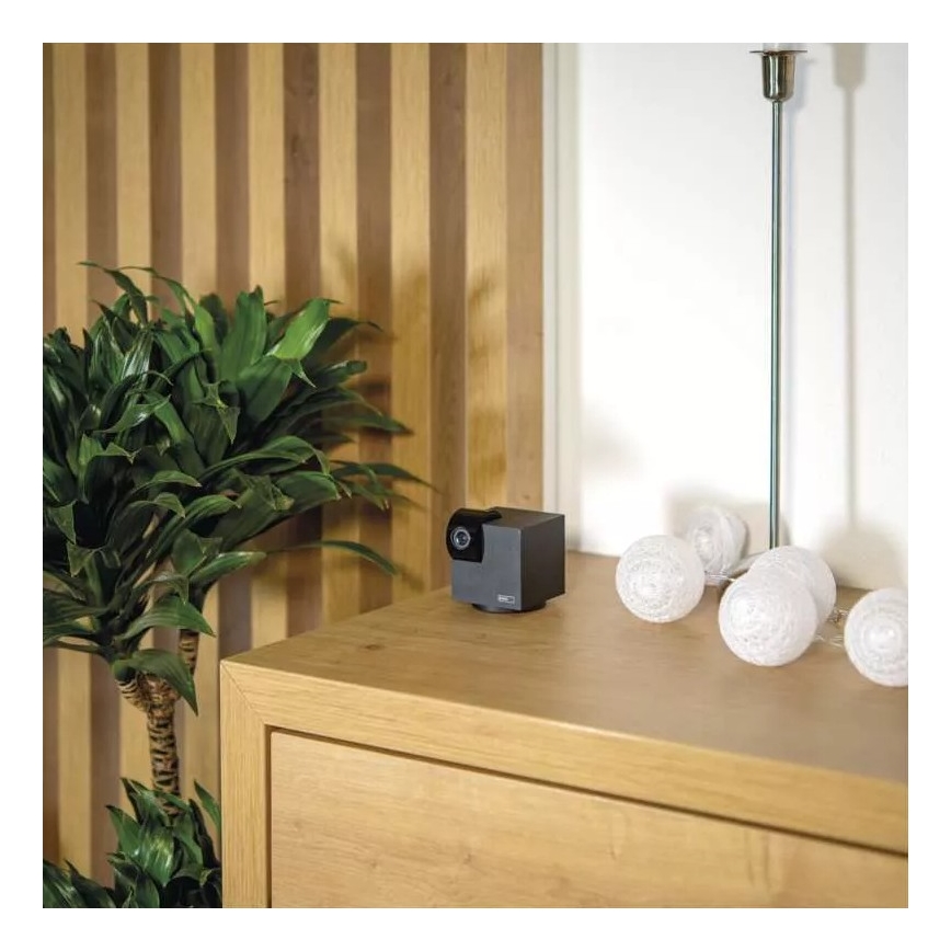 Okos, belső forgatható kamera mozgásérzékelővel GoSmart 5V Wi-Fi Tuya