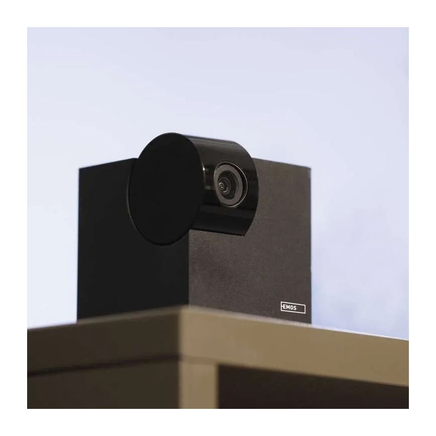 Okos, belső forgatható kamera mozgásérzékelővel GoSmart 5V Wi-Fi Tuya fekete