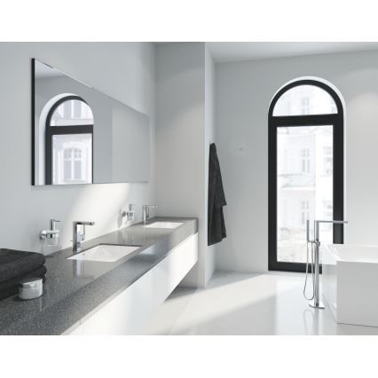 GROHE 23871003 - PLUS mosdócsaptelep M méret, fényes króm