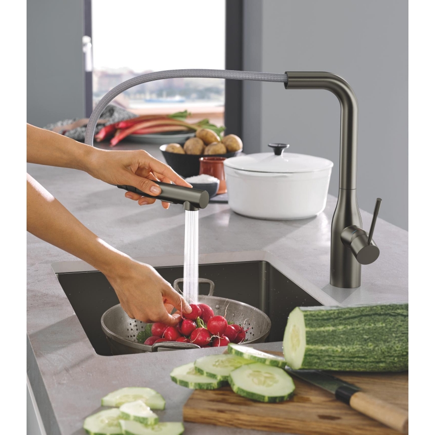 GROHE 30270AL0 - ESSENCE grafitszínű mosogató csaptelep
