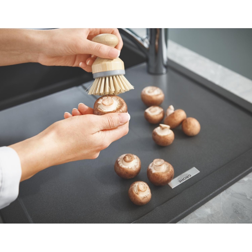 GROHE 31639AP0 - K400 kompozit mosogató 780 × 500 mm fekete