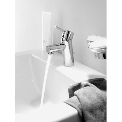 GROHE 32204001 - CONCETTO mosdócsaptelep DN 15 fényes króm