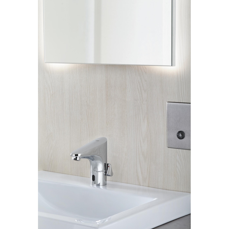 GROHE 36207001 - Elektronikus mosdócsaptelep EUROPLUS E DN 15 fényes króm