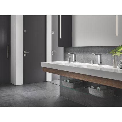 GROHE 36440000 - Infravörös elektronikus mosdócsaptelep EUROCUBE E DN 15, króm