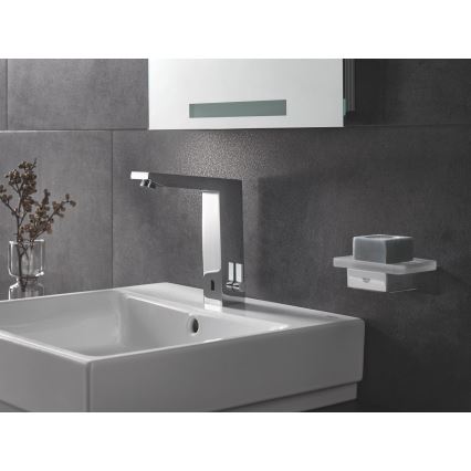 GROHE 36440000 - Infravörös elektronikus mosdócsaptelep EUROCUBE E DN 15, króm