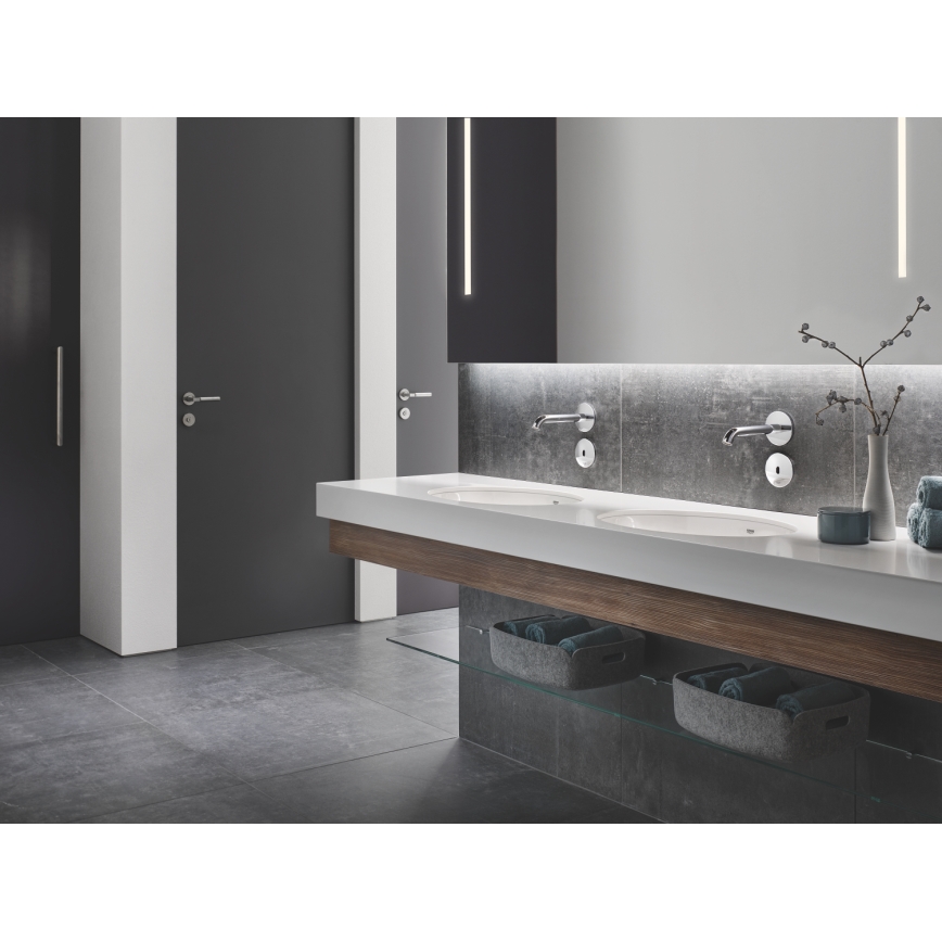 GROHE 36447000 - ESSENCE E infraérzékelős elektronikus csaptelep 182 mm, fényes króm