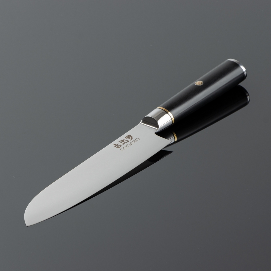 Gudaro - Dámaszkuszi Santoku konyhakés AKIRO 7, 67 rétegű acélból készült, 17,5 cm hosszú, fekete