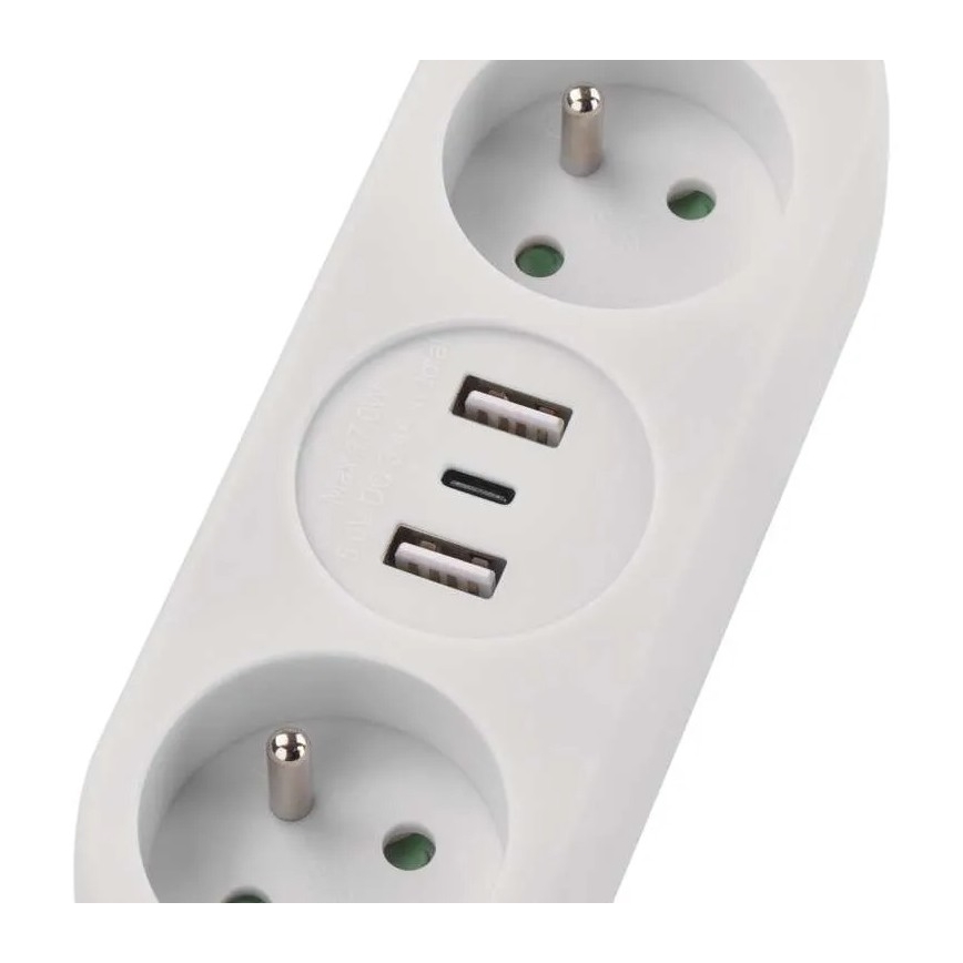 Hosszabbító kábel 2 hálózati aljzat + 2× USB-A + USB-C, 1,4 m