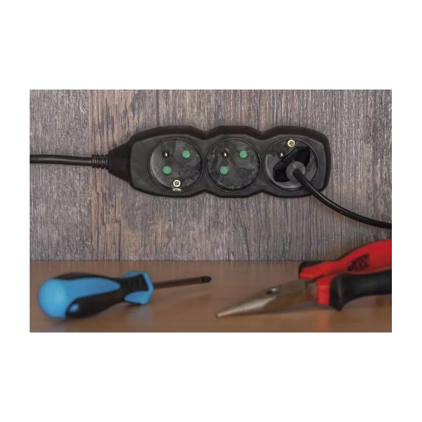 Hosszabbító kábel 4 aljzat, 3 m, fekete