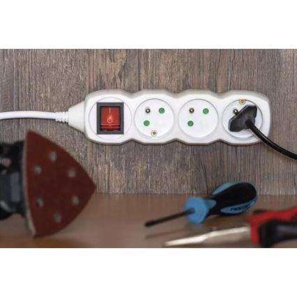 Hosszabbítókábel kapcsolóval 6 aljzat, 5 m, fehér