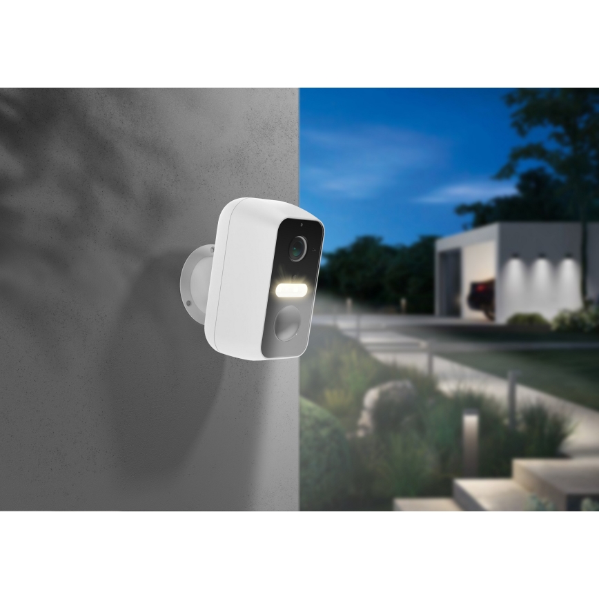 Okos kültéri kamera 2K felbontással, mozgásérzékelővel, 9600 mAh akkumulátor, IP65, Wi-Fi, Tuya, fehér