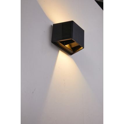 LED napelemes fali lámpa érzékelővel LED/2W/5V IP54 1300 mAh