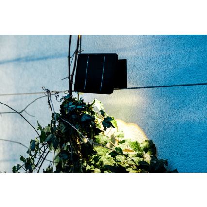 LED napelemes fali lámpa érzékelővel LED/2W/5V IP54 1300 mAh