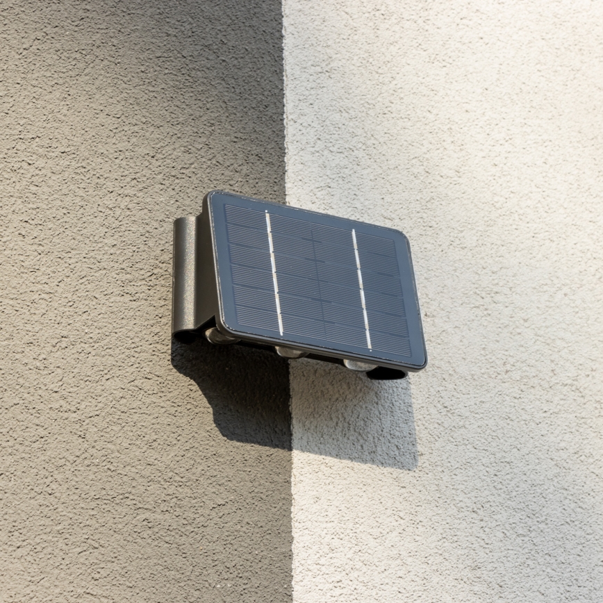 LED napelemes fali lámpa érzékelővel LED/2W/5V IP54 1300 mAh