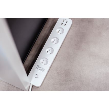 Immax NEO 07707L - NEO LITE Smart hosszabbítókábel 4AC + 4USB Wi-Fi Tuya 1,5m