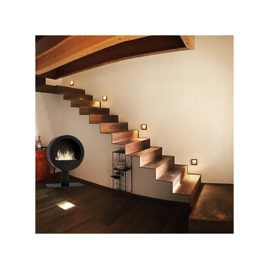 InFire - BIO kandalló á. 70 cm 3kW fekete