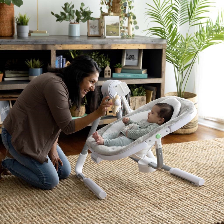 Ingenuity - Baba vibrációs hinta dallammal ANYWAY SWAY RAY 4xLR14