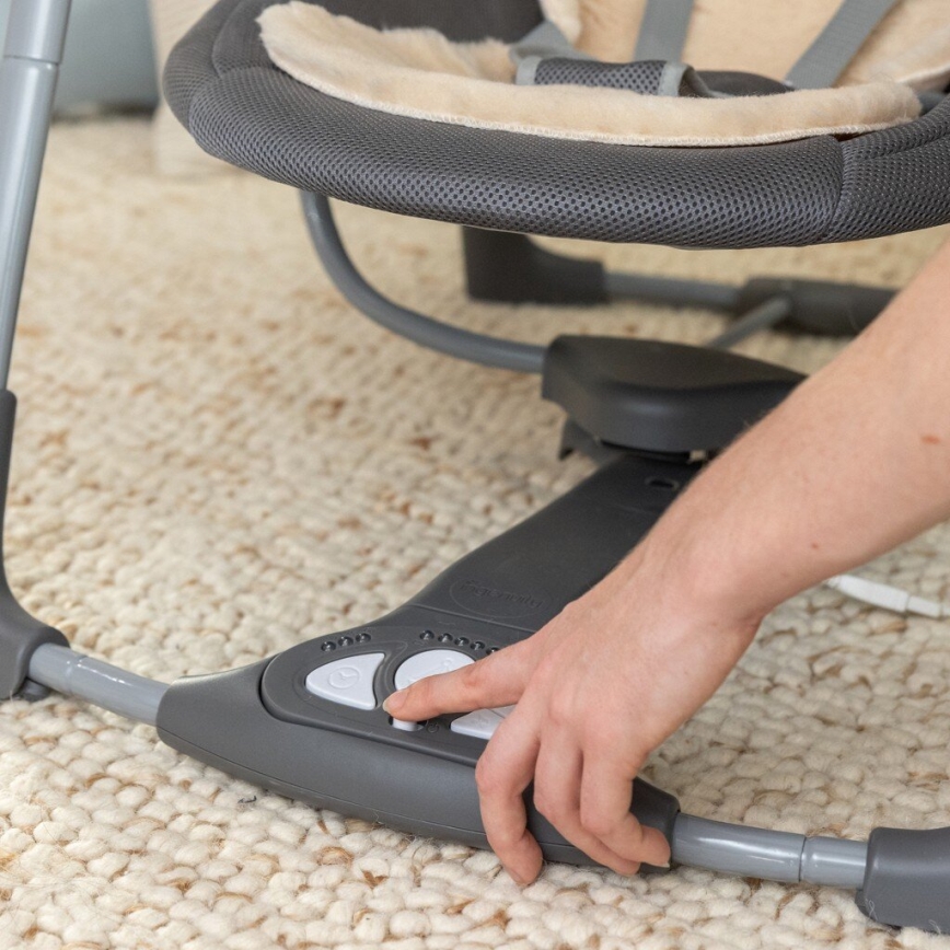 Ingenuity - Baba vibrációs hinta dallammal EVERY SEASON 3xC szürke