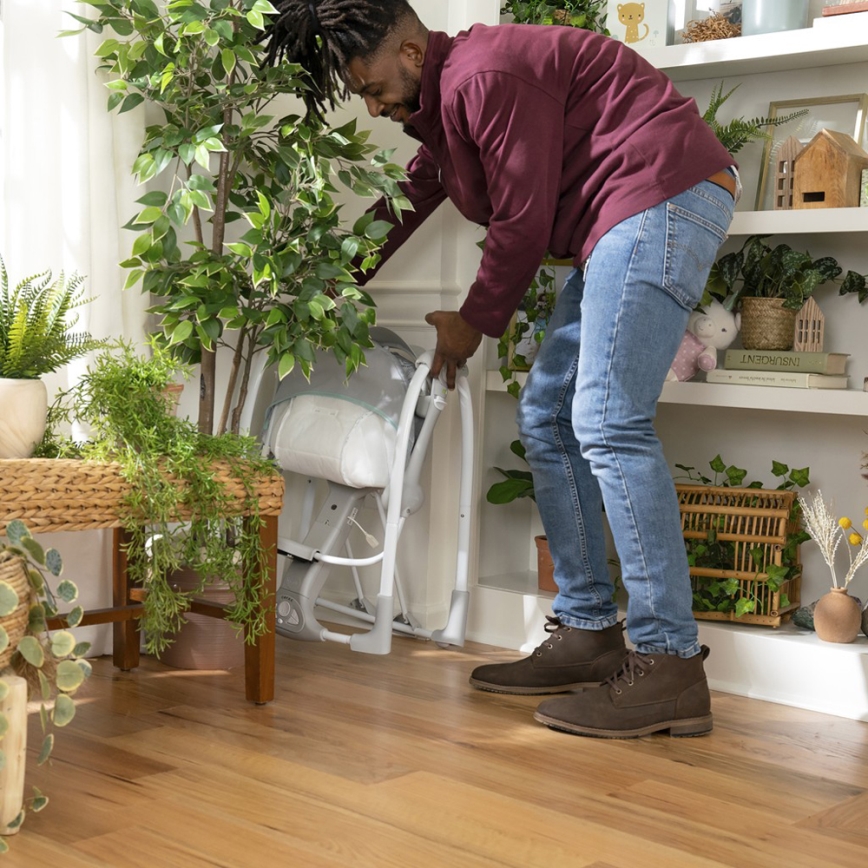 Ingenuity - Gyermek rezgő hintája dallammal 2 az 1-ben SWELL 4xD + 1xC