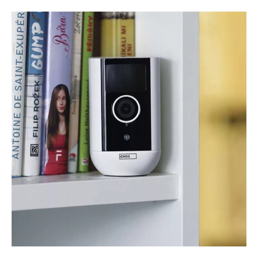 Intelligens kültéri kamera mozgásérzékelővel GoSmart 5V 9600mAh IP65 Wi-Fi Tuya