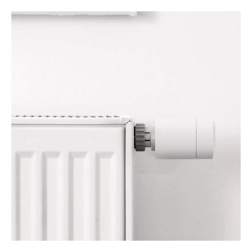 Intelligens termosztatikus fej LCD kijelzővel GoSmart M30x1,5 2xAA/1,5V Tuya