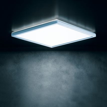 LED mennyezeti lámpatest AZPO LED/12,3W/230V 3000/4000/6000K 22,5x22,5 cm IP54 fehér