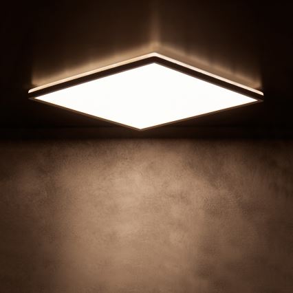 AZPO LED mennyezeti lámpatest, 17,5 W, 230 V, 3000/4000/6000 K, 30x30 cm, IP54, fekete