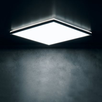 AZPO LED mennyezeti lámpatest, 17,5 W, 230 V, 3000/4000/6000 K, 30x30 cm, IP54, fekete