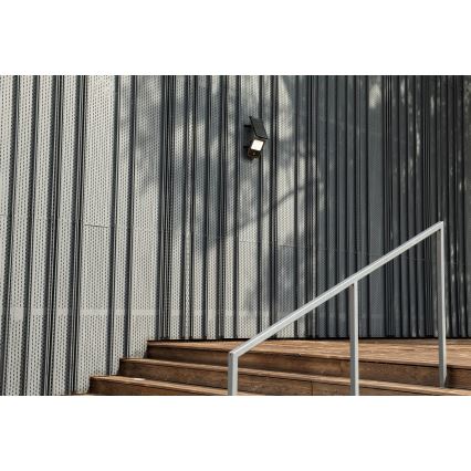 LED Dimmelhető reflektor napelemmel és alkonyérzékelővel LED/10W/10000 mAh 3,2V IP65 + távirányítás