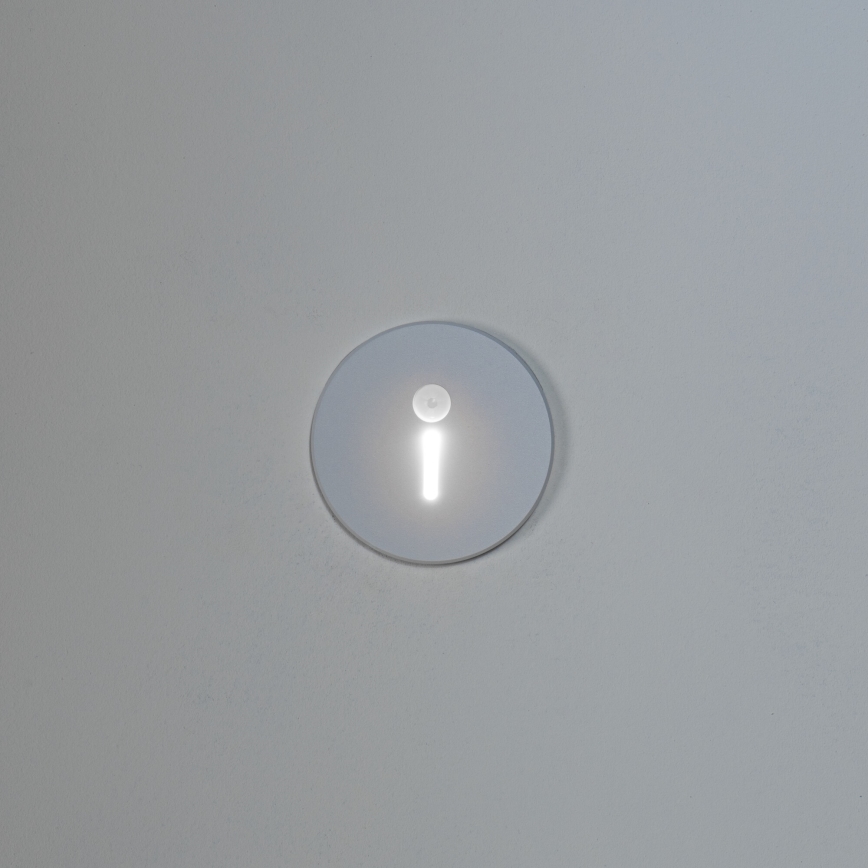 LED lépcsővilágító lámpa mozgás- és alkonyérzékelővel MAGNIK LED/1,7W/230V 2700/3300/3900/4600/5700K fehér kerek