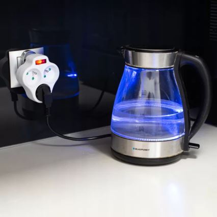 Kapcsolós elosztó 3 aljzattal