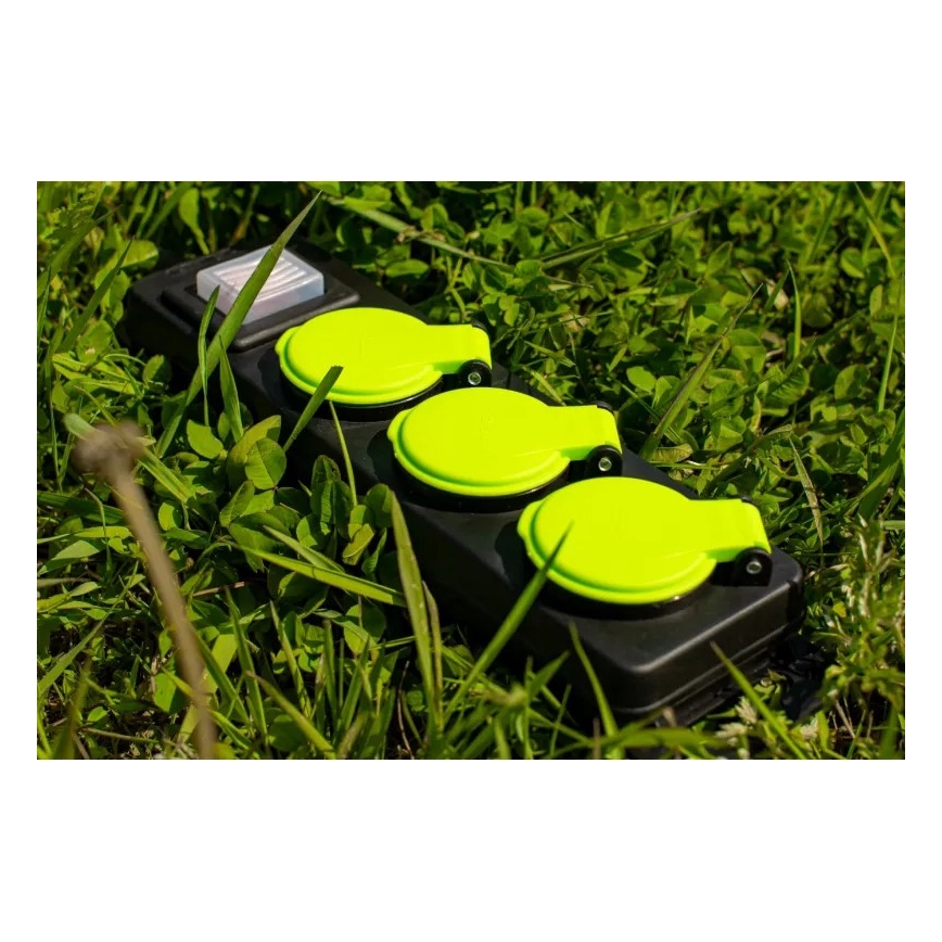 Kapcsolós hosszabbítókábel, 3 aljzat, 20 m, IP44