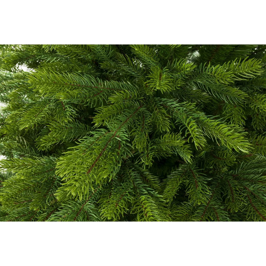 Karácsonyfa 180 cm lucfenyő
