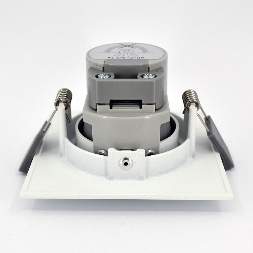 KÉSZLET 3x LED Fürdőszobai beépíthető lámpa 3xLED/5,5W/230V IP23