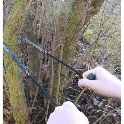 Kézi láncfűrész fekete