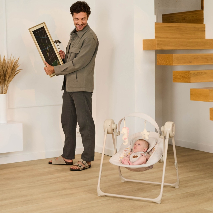 KINDERKRAFT - Zenélő babahinta SWINGEE bézs 4xAAA/230V