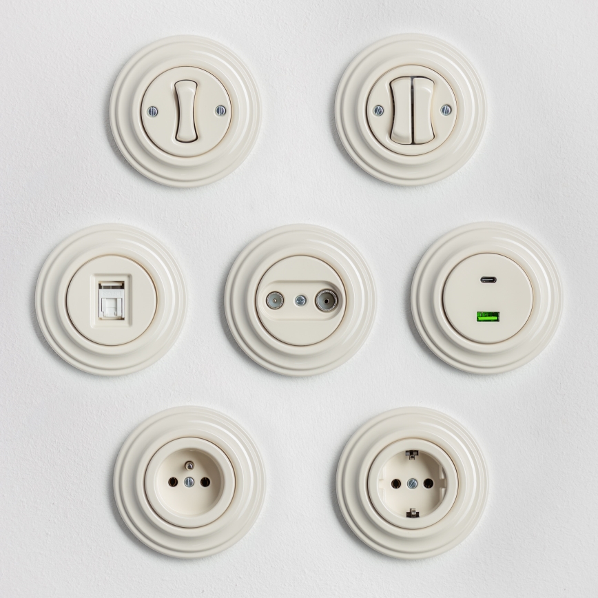 Kliklap - Retro USB aljzat A+C bézs kerettel