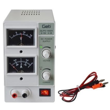 Laboratóriumi tápegység 1502A 0-15V/0-2A