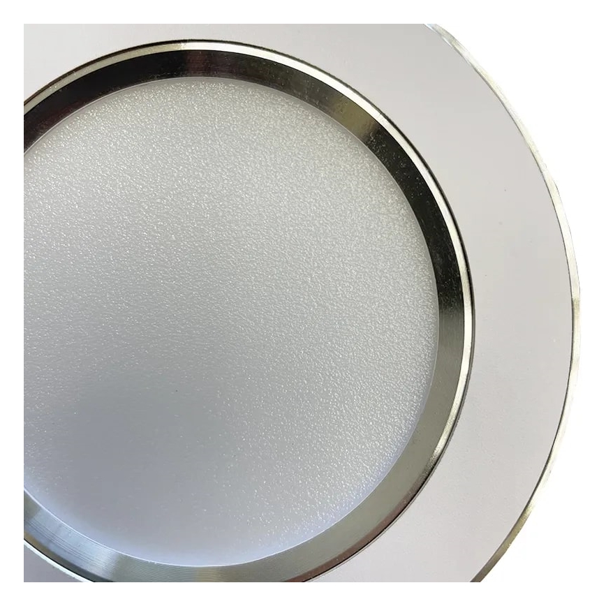 LED Beépíthető lámpa LED/7,5W/230V 4000K fehér/ezüst