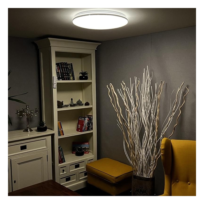 LED Dimmelhető mennyezeti lámpa LED/48W/230V 2700-6500K Wi-Fi Tuya + távirányító