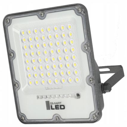 Fényerőszabályozható LED napelemes reflektor LED/50W/3,2V 5000K 6000 mAh IP65 fekete + távirányító