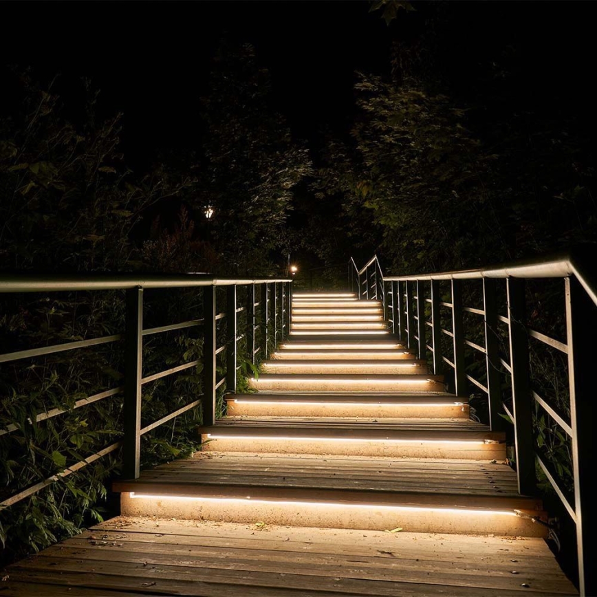 LED Dimmelhető napelemes szalag LED/1,2W/3,7V 4000K IP67 5m + távirányítás