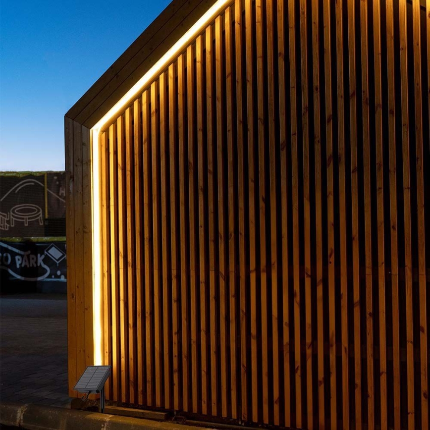 LED Dimmelhető napelemes szalag LED/1,2W/3,7V 4000K IP67 5m + távirányítás