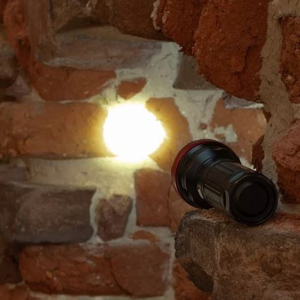 LED Dimmelhető újratölthető zseblámpa LED/20W/5V IPX5 2000 fényes 6000 mAh
