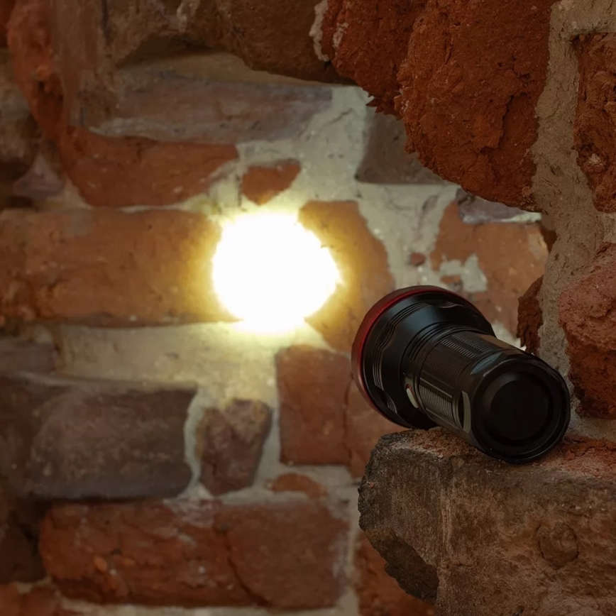 LED Dimmelhető újratölthető zseblámpa LED/20W/5V IPX5 2000 fényes 6000 mAh