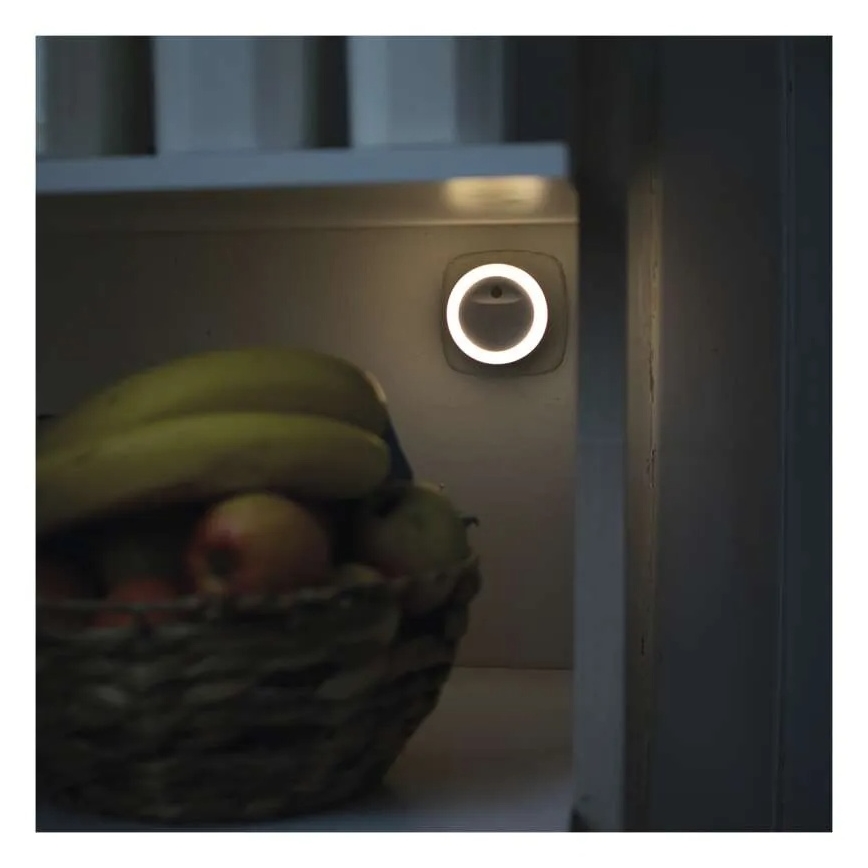 LED éjszakai lámpa alkonykapcsolóval LED/0,3W/230V