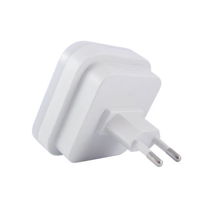 LED éjszakai lámpa mozgás- és alkonyérzékelővel LED/0,5W/230V fehér