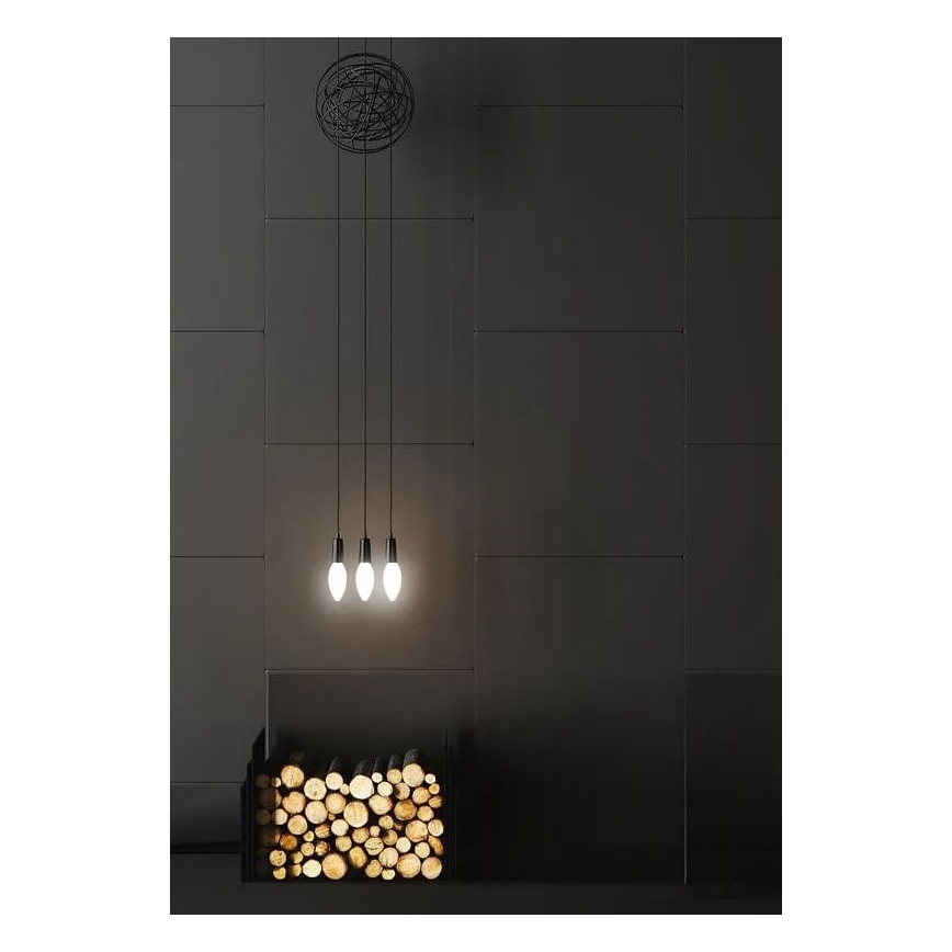 LED izzó FEHÉR FILAMENT C35 E14/4,5W/230V 4000K