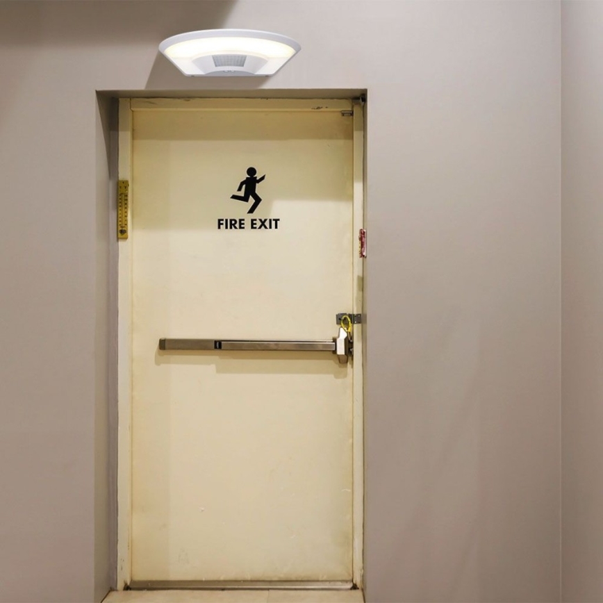 LED Fürdőszobai fali lámpa érzékelővel SAMSUNG CHIP LED/10W/230V 4000K IP54 fehér