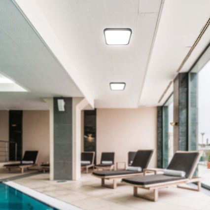 LED Fürdőszobai mennyezeti lámpa érzékelővel LED/36W/230V 4000K IP44 42x42 cm fekete + távirányító